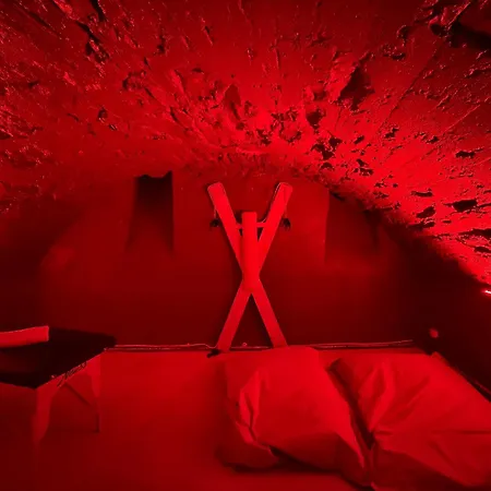 Ferrachat - Dark Desire - Centre Apartment *